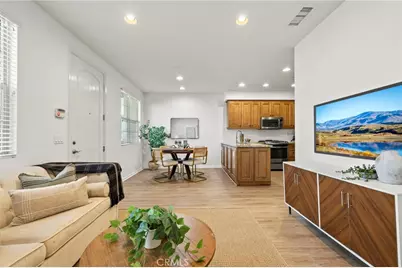 922 E Baseline Road, Claremont, CA 91711 - Photo 9