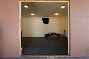 1453 W 56th, Los Angeles, CA 90062 - Photo 27