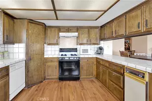 18063 Mariner Dr, Victorville, CA 92395 - Photo 13