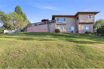 80 Sequoia Drive, Pasadena, CA 91105 - Photo 29