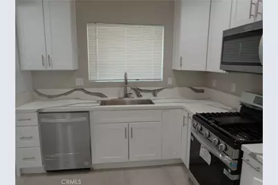 12744 Running Deer, Apple Valley, CA 92308 - Photo 9