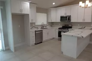 12744 Running Deer, Apple Valley, CA 92308 - Photo 5