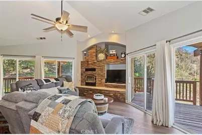 26633 Timberline Drive, Wrightwood, CA 92397 - Photo 15