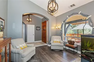 26633 Timberline Dr, Wrightwood, CA 92397 - Photo 9