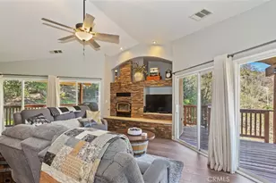 26633 Timberline Dr, Wrightwood, CA 92397 - Photo 15