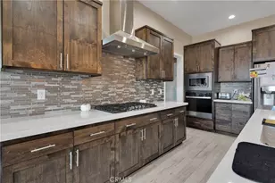 12752 Farmington St, Oak Hills, CA 92344 - Photo 11