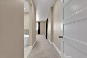 12752 Farmington St, Oak Hills, CA 92344 - Photo 21