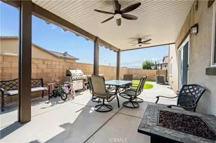 17043 Sugar Hollow Ln, Fontana, CA 92336 - Photo 25