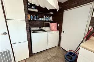 1855 Riverside, Ontario, CA 91761 - Photo 15