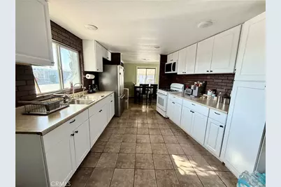 1855 Riverside, Ontario, CA 91761 - Photo 13