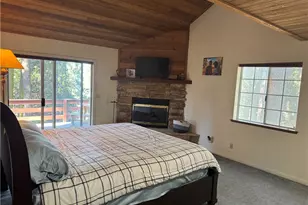 21564 Jobs Peak, Cedarpines Park, CA 92322 - Photo 23