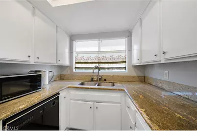 871 W 13th Street #4, Azusa, CA 91702 - Photo 11