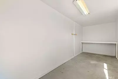 14703 Mesa, Victorville, CA 92395 - Photo 37