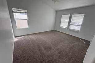 28291 Cedar Ln, Saugus, CA 91350 - Photo 23