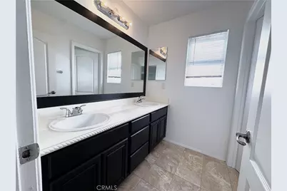 17292 Sierra Sunrise Lane, Canyon Country, CA 91387 - Photo 13