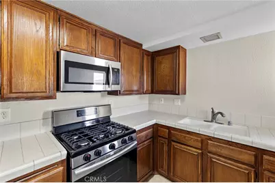 5050 Canyon Crest #7, Riverside, CA 92507 - Photo 17