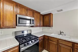 5050 Canyon Crest, Riverside, CA 92507 - Photo 17