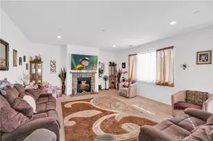 15457 Red Pepper Pl, Fontana, CA 92336 - Photo 3