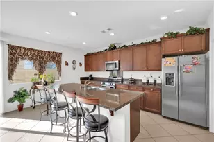 15457 Red Pepper Pl, Fontana, CA 92336 - Photo 11