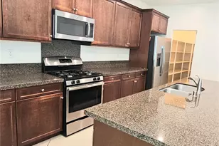 15457 Red Pepper Pl, Fontana, CA 92336 - Photo 13