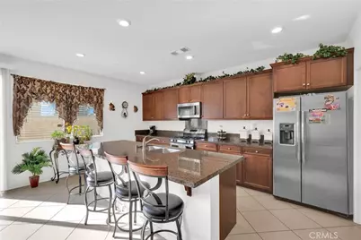 15457 Red Pepper Place, Fontana, CA 92336 - Photo 11