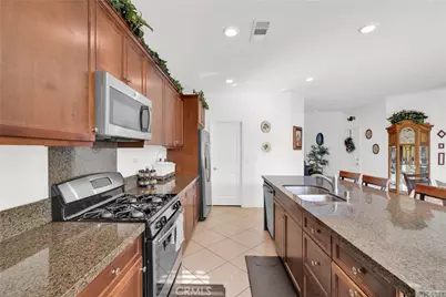 15457 Red Pepper Place, Fontana, CA 92336 - Photo 15