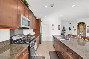 15457 Red Pepper Pl, Fontana, CA 92336 - Photo 15