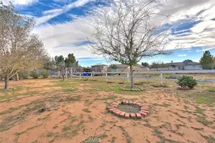 22133 Thunderbird, Apple Valley, CA 92307 - Photo 19
