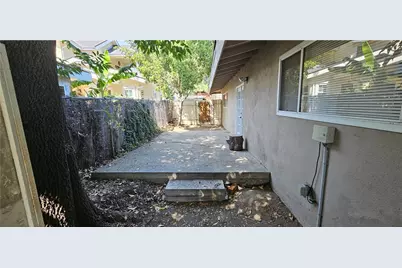 231 E Walnut, Monrovia, CA 91016 - Photo 13