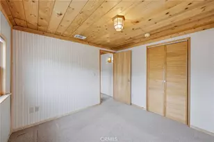 33052 Donner, Running Springs, CA 92382 - Photo 25