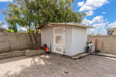 14035 Clover Court, Fontana, CA 92335 - Photo 37