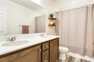 17024 Red Tail Ln, Fontana, CA 92336 - Photo 25