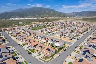 17024 Red Tail Ln, Fontana, CA 92336 - Photo 37