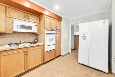 18832 Damasco, La Puente, CA 91744 - Photo 9