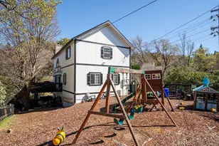 1498 Deer Wy, Lake Arrowhead, CA 92352 - Photo 33