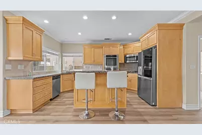 13310 Sea Gull Drive, Victorville, CA 92395 - Photo 9