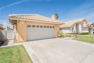1185 Fairway Oaks, Banning, CA 92220 - Photo 3