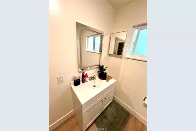 1250 E 3rd Street #8, Long Beach, CA 90802 - Photo 13