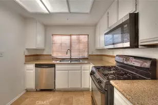 14319 Weeping Willow Ln, Fontana, CA 92337 - Photo 5