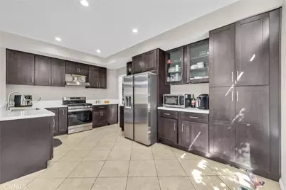 7437 Red Clover Way, Highland, CA 92346 - Photo 7