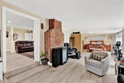 2501 Deodar St, Santa Ana, CA 92705 - Photo 21