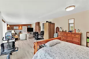 2501 Deodar St, Santa Ana, CA 92705 - Photo 19