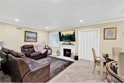 2501 Deodar St, Santa Ana, CA 92705 - Photo 7