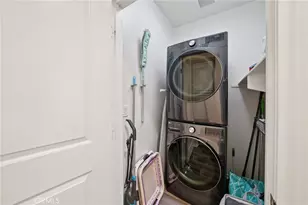 3160 E Yountville Dr, Ontario, CA 91761 - Photo 21