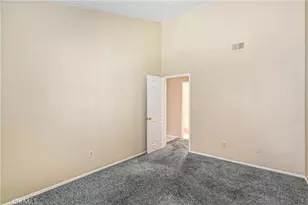 3735 N Oxford Ln, San Bernardino, CA 92404 - Photo 15