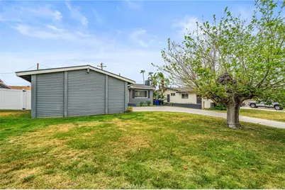 25459 33rd, San Bernardino, CA 92404 - Photo 3