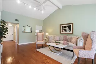 872 Pebble Beach, Upland, CA 91784 - Photo 5