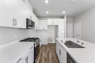 9827 Crossbay Loop, Jurupa Valley, CA 92509 - Photo 5