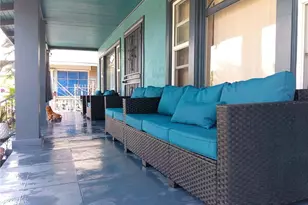 1046 W 49th, Los Angeles, CA 90037 - Photo 5