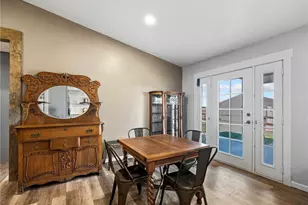 12190 Mission, Oak Hills, CA 92344 - Photo 9